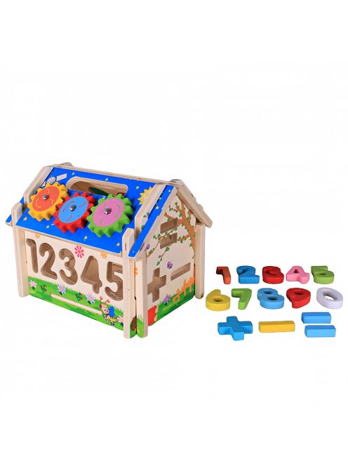 Gyermek fa szórakoztató ház számokkal és órával